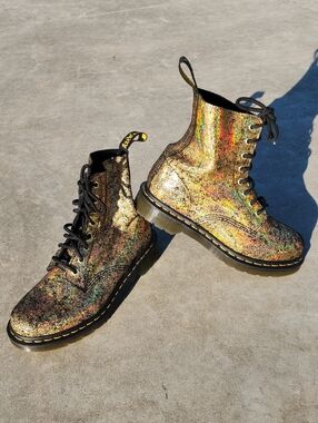 Dr. Martens 1460 Pascal Iridescent Gold Crackle Suede Lace-Up Combat Boots 8